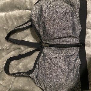 Victoria sport sports bra